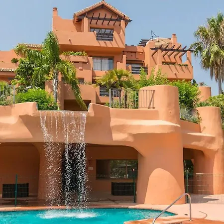 Penthouse Retreat In Sotoserena Sea Views & Pool Apartmán